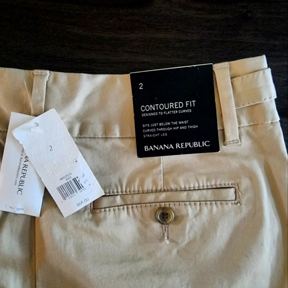 Banana Republic Contoured Fit Capri Pants - Picture 5 of 7